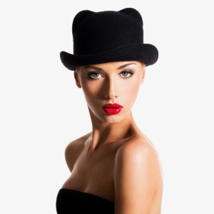 Women's black hat